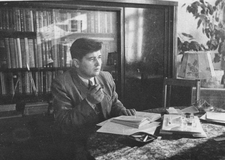 ''Russia will be eaten alive by the hatred it bears within'': 5 interesting facts about famous Ukrainian writer Oles Honchar, who was not afraid to stand against USSR