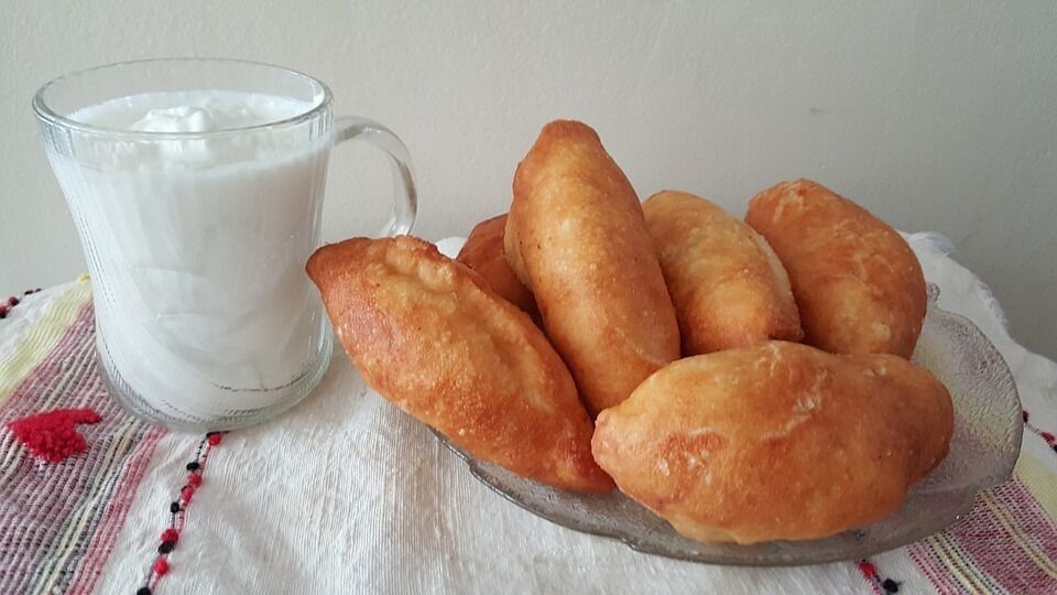 Fried pies with filling