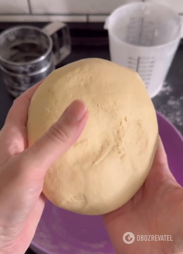 Cake in a frying pan: ideal for those who do not have an oven