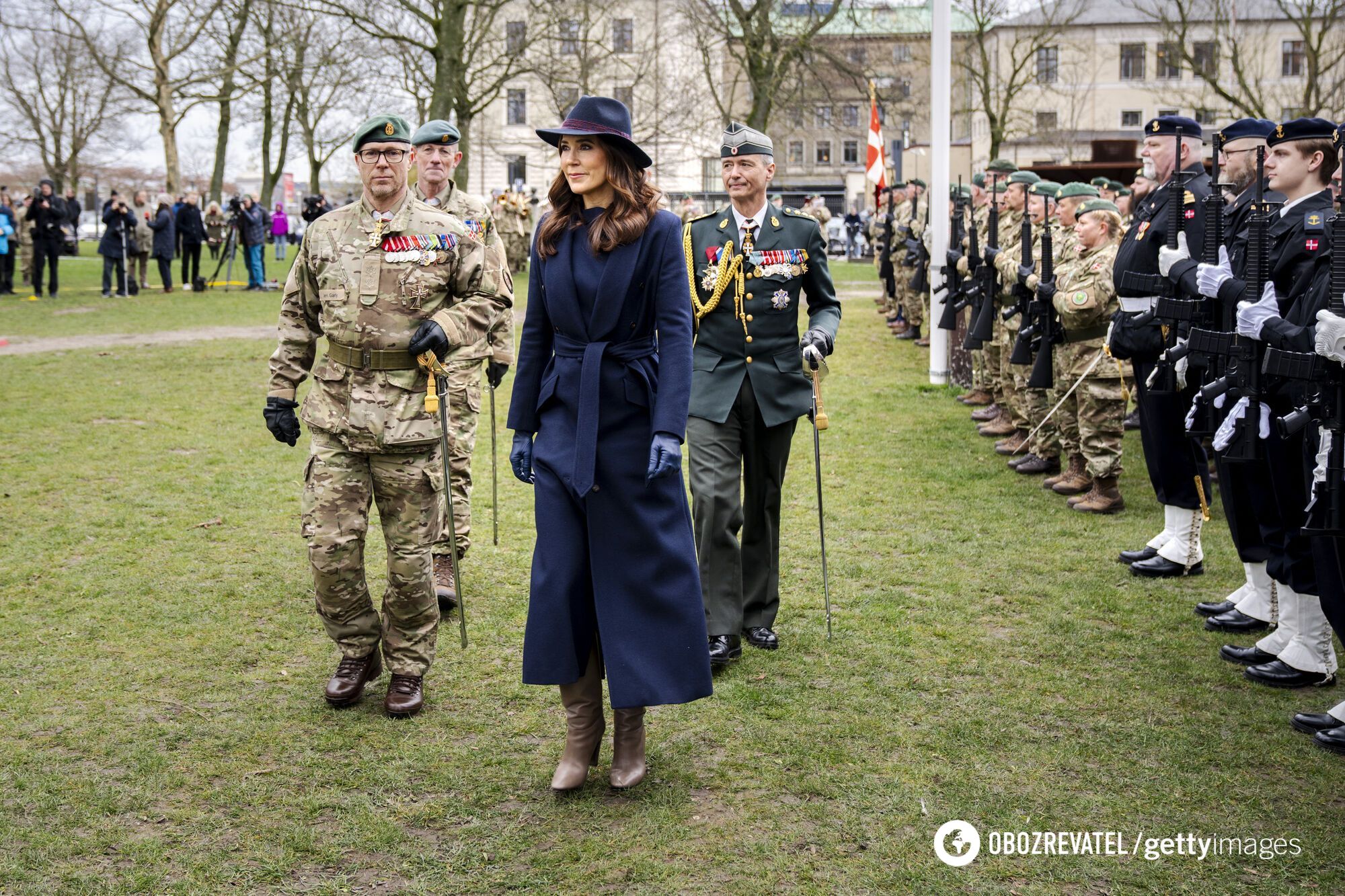 The flag was raised for a reason: the Queen of Denmark denied rumors of problems with King Frederik and announced the tragic news