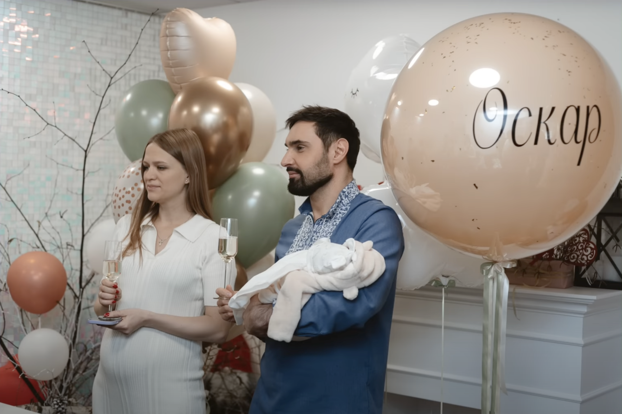 For the first time, Kozlovskyi showed photos from the wedding, a ''pregnant'' photo shoot with his wife and an extract from the hospital after the birth of his son