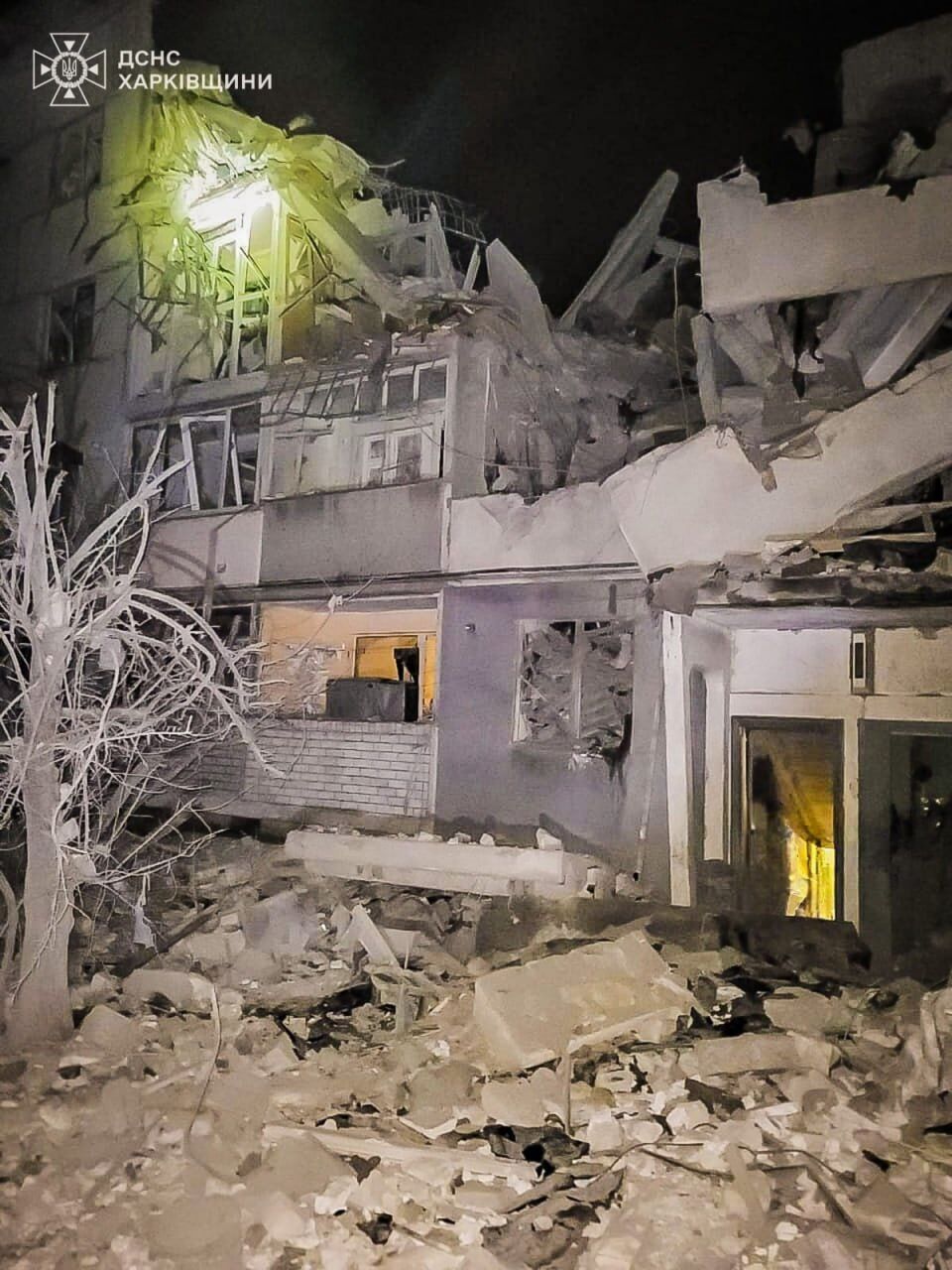 The occupants drop a guided bomb on a high-rise building in Kupiansk, Kharkiv: a woman dies under the rubble. Photo
