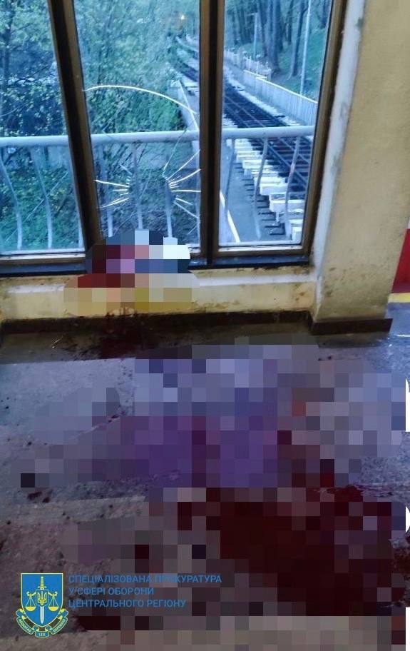 A drunken officer of DSP started a fight with a teenager: details of the death of a minor in a funicular in Kyiv. Photo