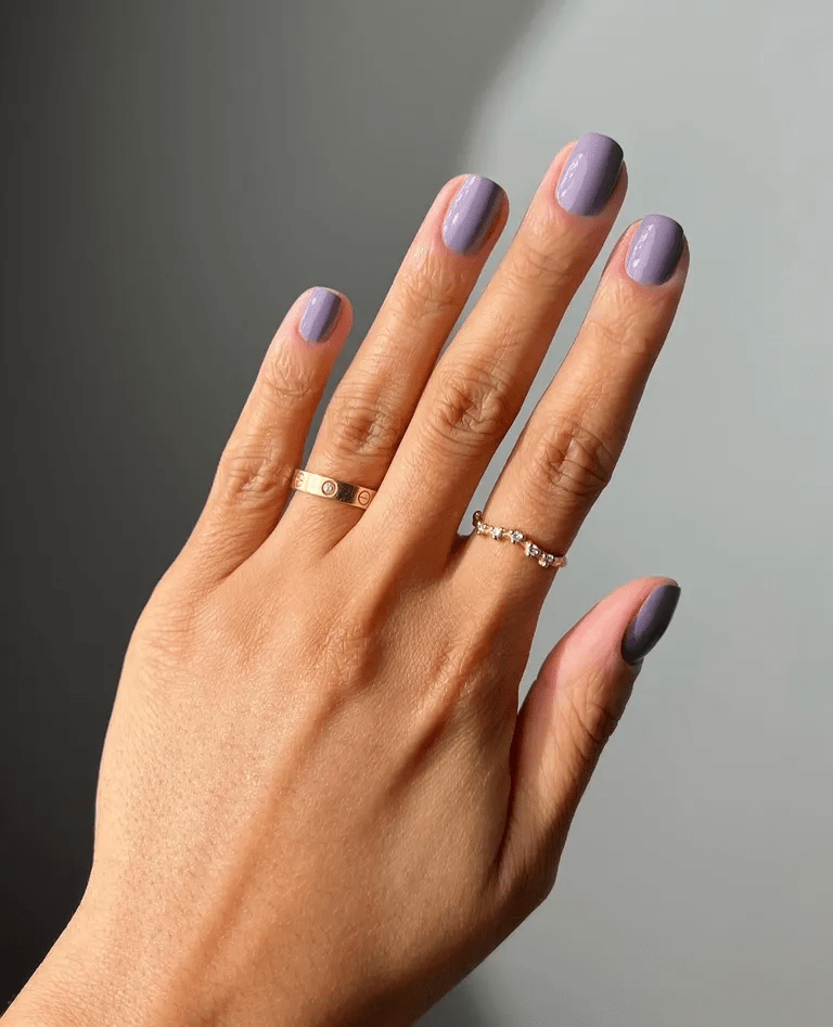 This manicure will be the hit of the season. 5 nail colors to try in spring