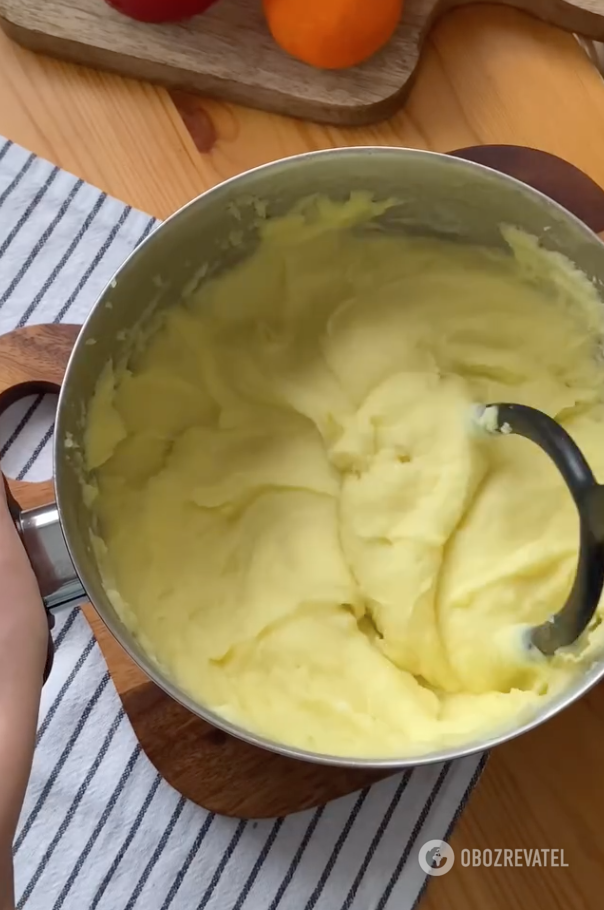 Delicate mashed potatoes