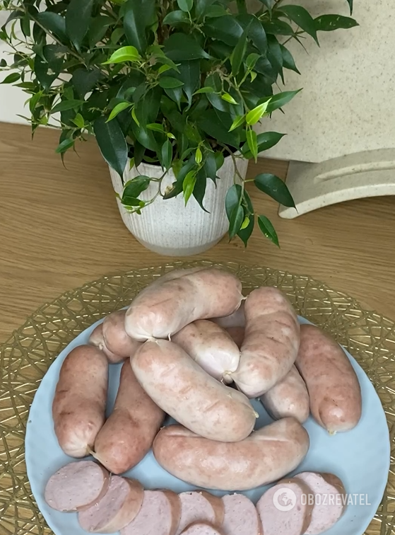 Healthy homemade meat sausages without chemicals: how to cook