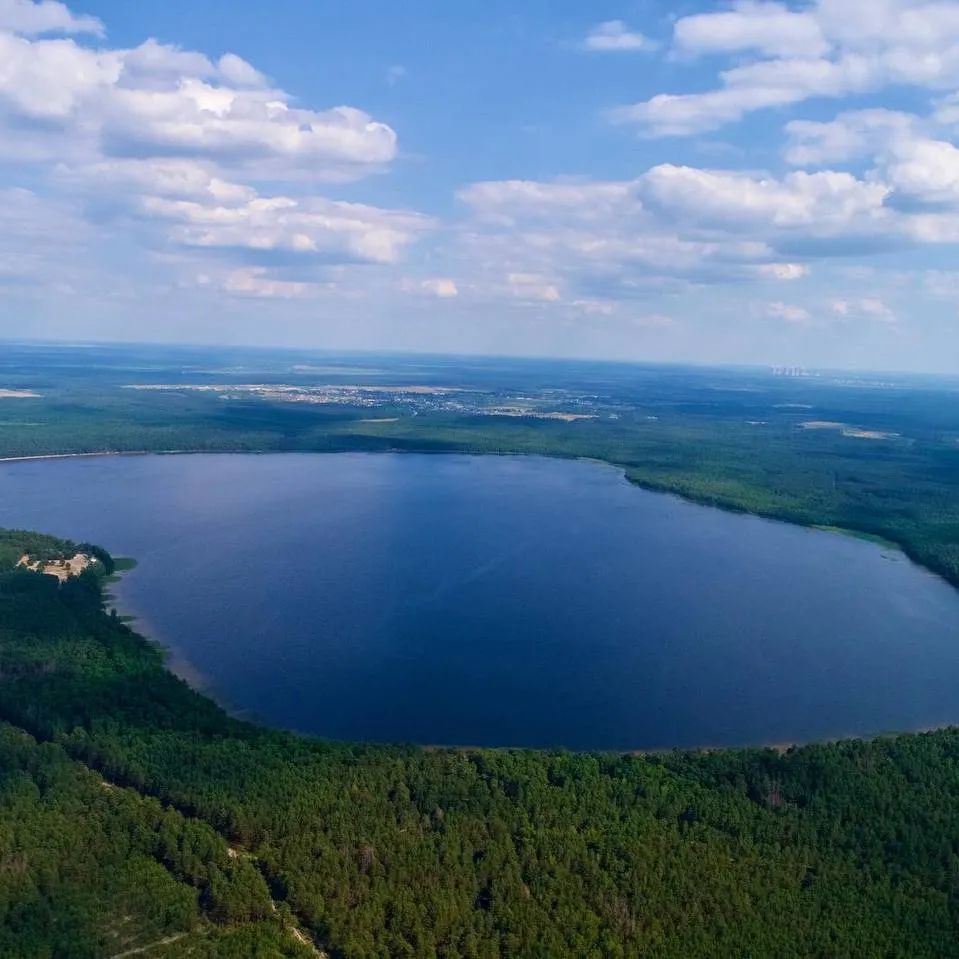 Travelling to the most beautiful lakes in Ukraine: all routes and options