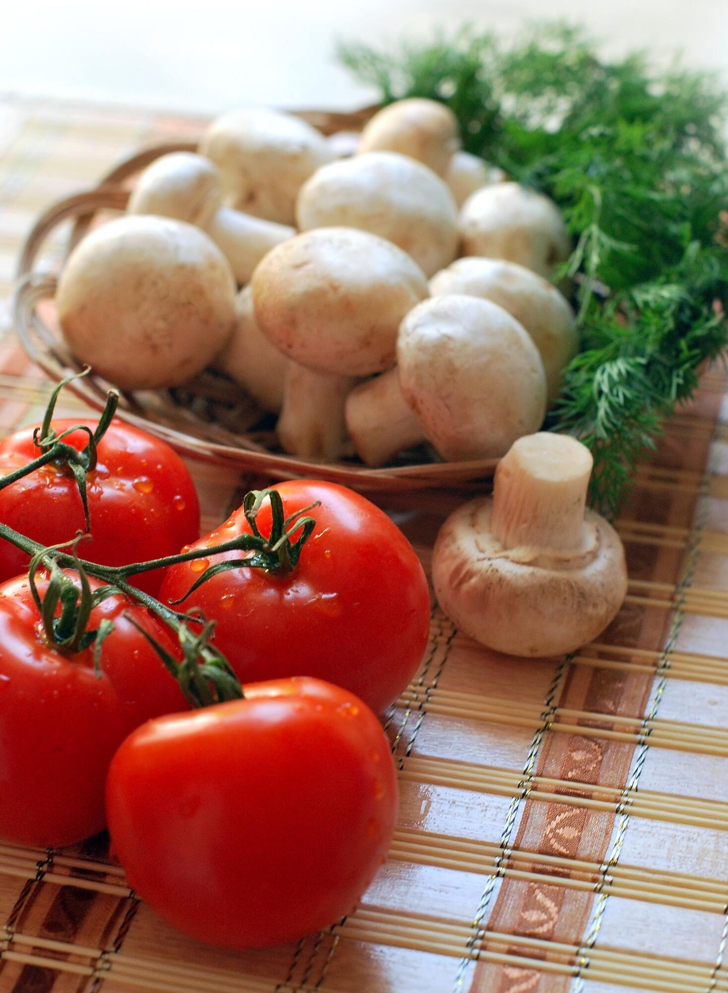 Ripe sweet tomatoes