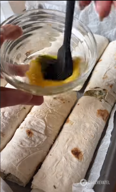 Lazy pita tubes: you need five ingredients only