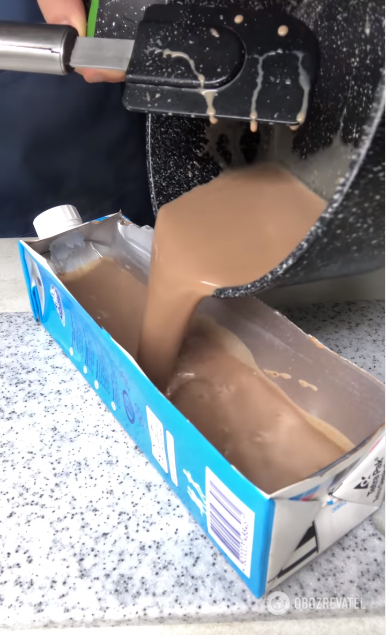 No-bake chocolate and milk dessert: freezes in the refrigerator