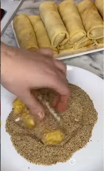 Mexican-style pancakes: fried in breadcrumbs