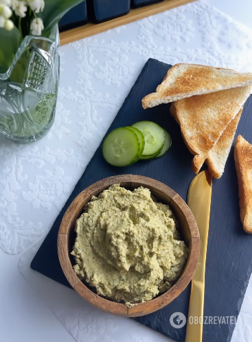 Light and tasty egg pate: a simple and nutritious dish