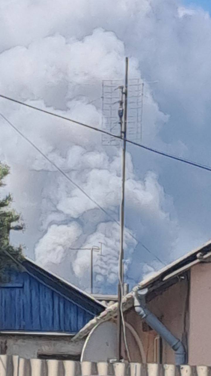 Explosions were heard in Sorokine, a fire broke out.