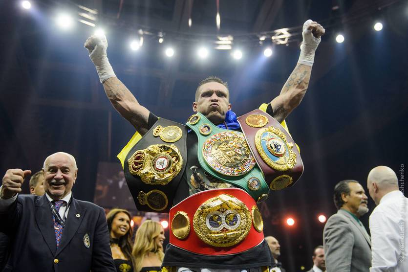 Ołeksandr Usyk został absolutnym mistrzem świata wagi ciężkiej.