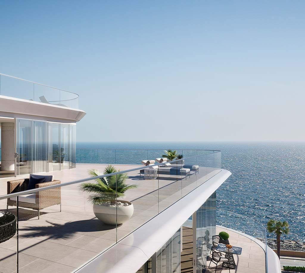 Terrace in the Dubai residential complex W Residences Dubai - The Palm.