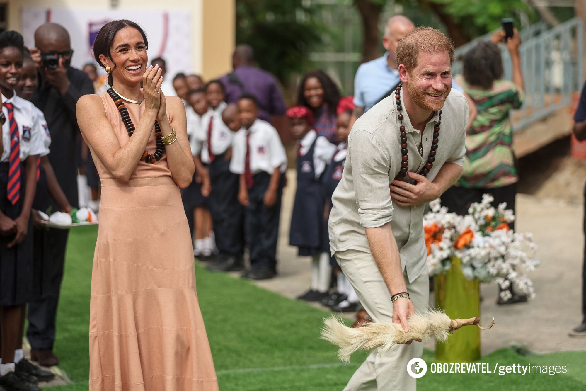 ''It's disrespectful''. Meghan Markle faces harsh criticism over her dress during a trip to Nigeria: what's wrong with her