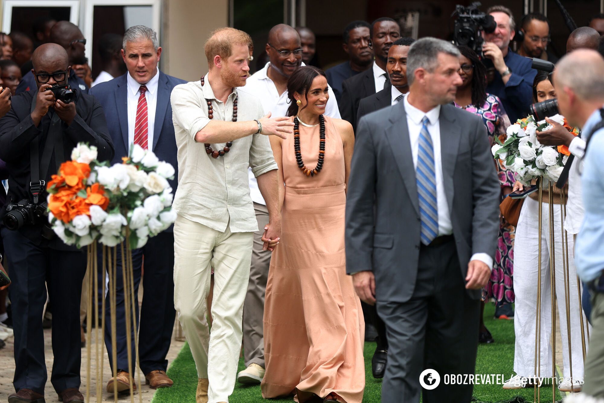 ''It's disrespectful''. Meghan Markle faces harsh criticism over her dress during a trip to Nigeria: what's wrong with her