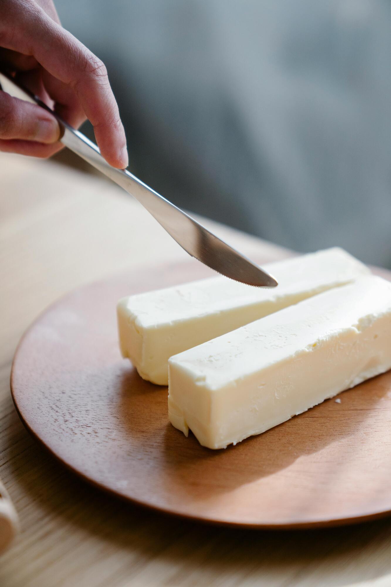 How to store butter to keep it fresh and without unpleasant odor for a long time: tips