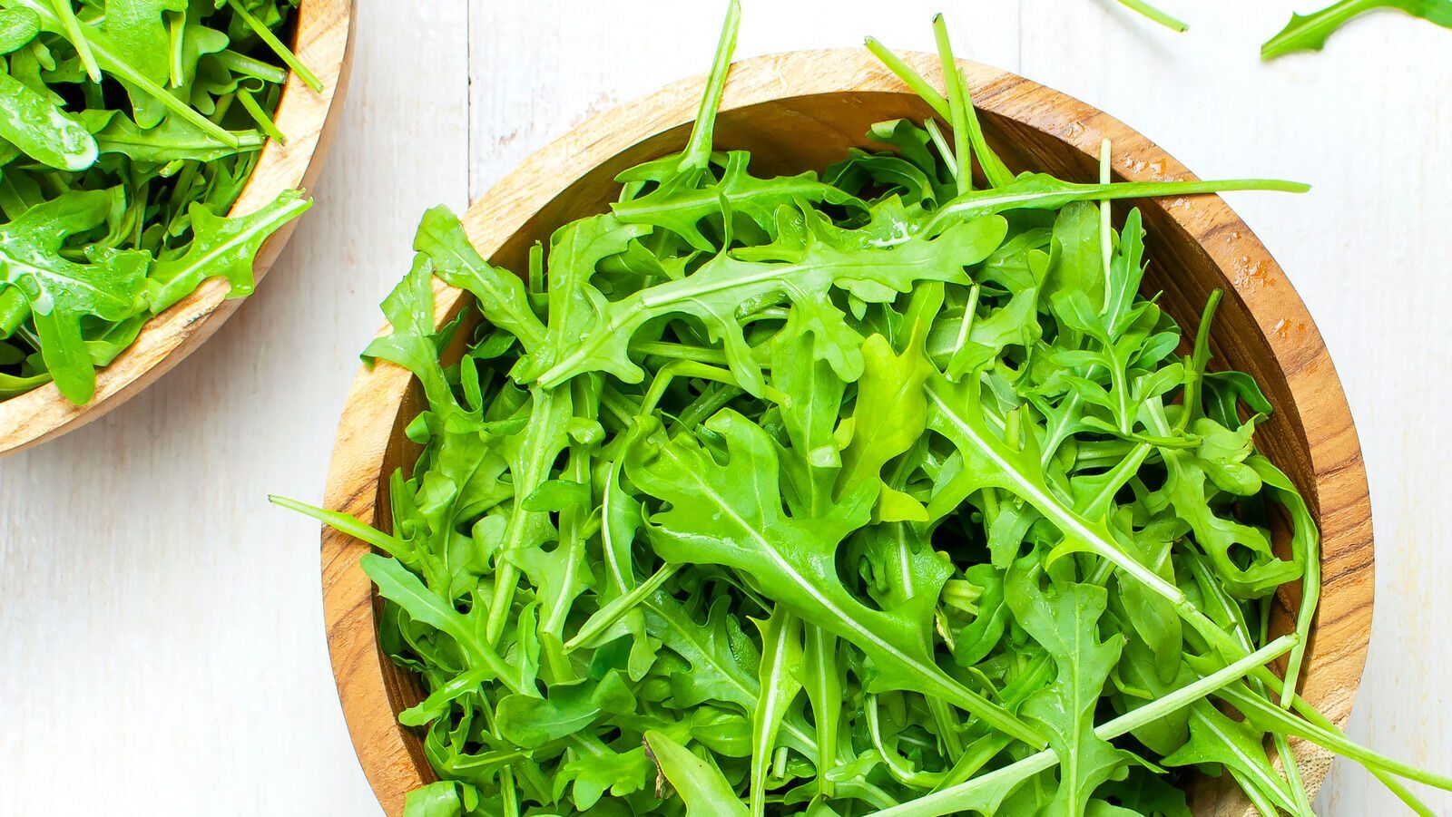 How to make a healthy summer soup: with peas and arugula