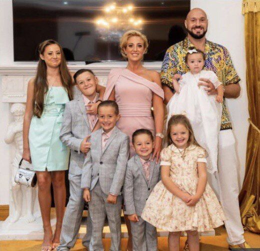 What Usyk and Fury's wives look like now. Photo