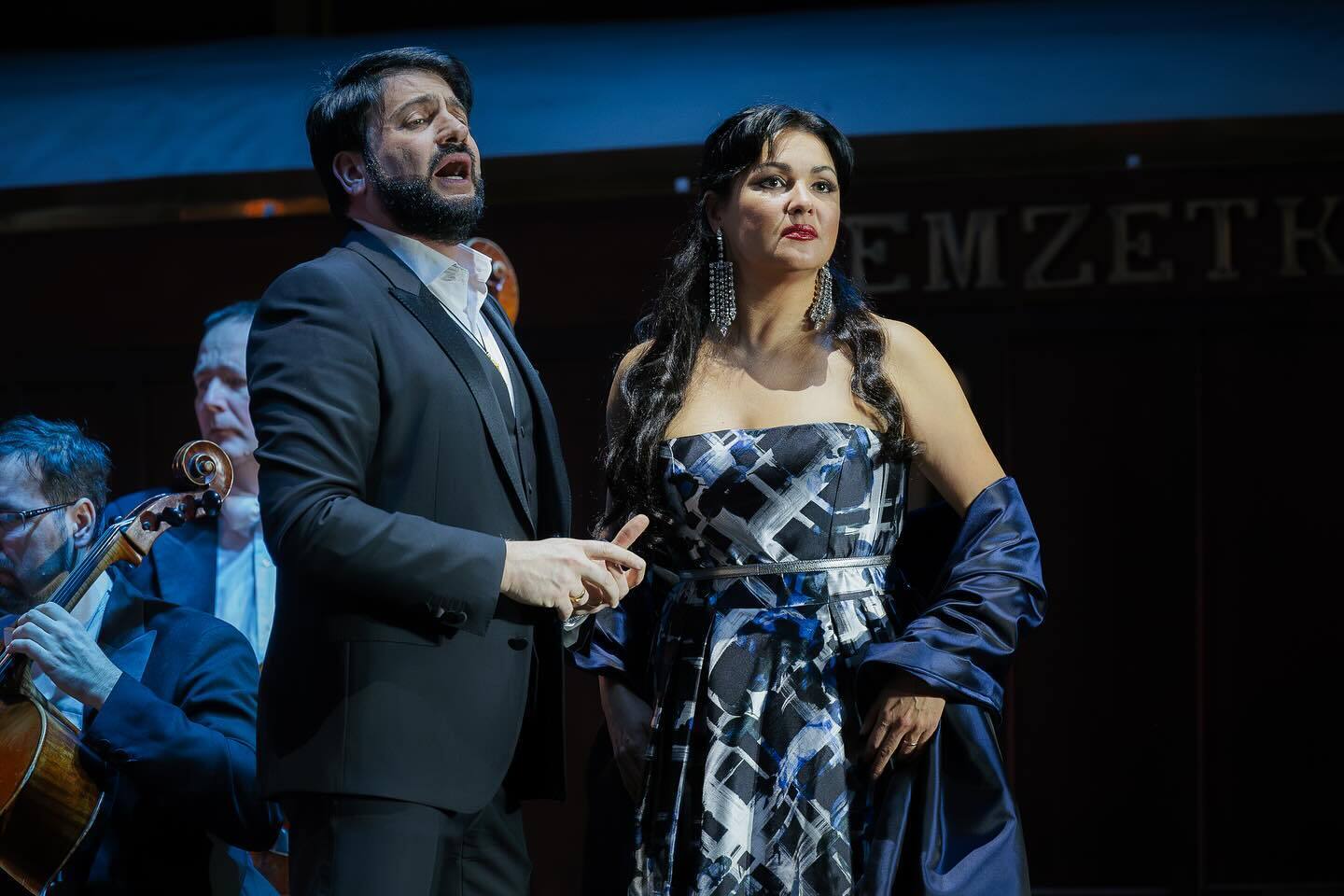 The performance of Putinist Anna Netrebko was canceled in Switzerland because of the peace summit on Ukraine. What is known