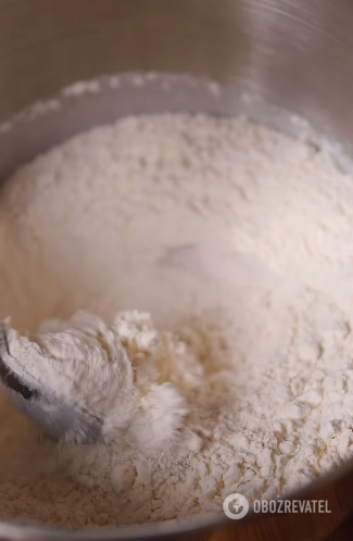 Incredibly tender and crispy donuts for borscht: how to bake at home