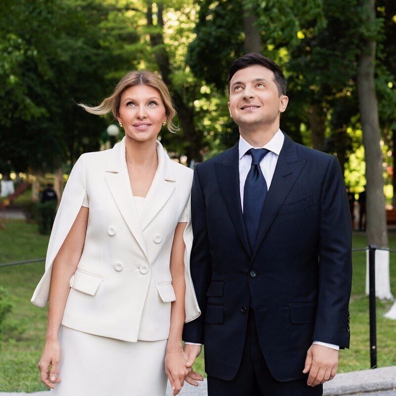 What did Olena Zelenska look like at her husband's inauguration in 2019: an incredibly beautiful outfit was sewn for 184 hours. Photo