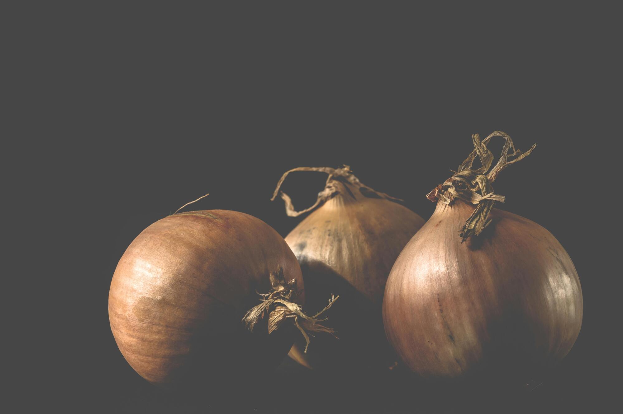 How to keep onions fresh for 6 months: expert advice