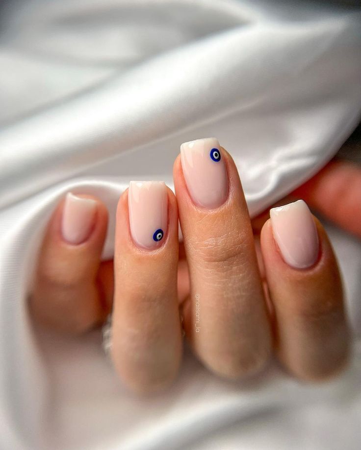 A minimalist's paradise. 10 sophisticated manicure designs to match any look