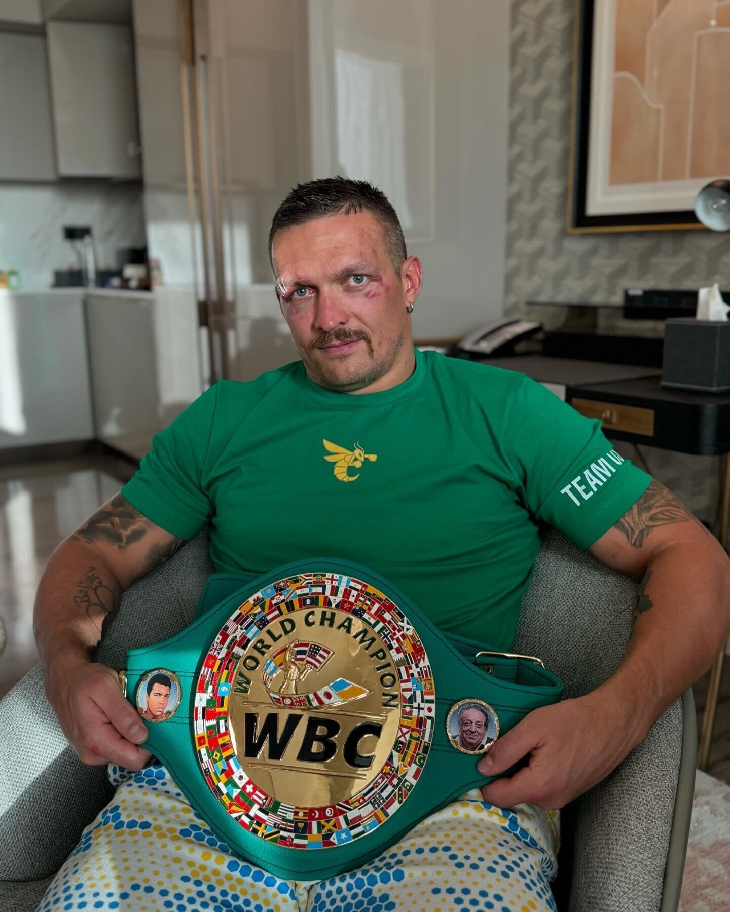 ''This is just the beginning'': Fury's promoter reacts to Usyk's deprivation of the title of absolute champion