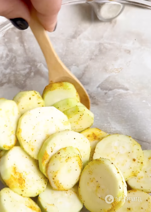 Zucchini with spices