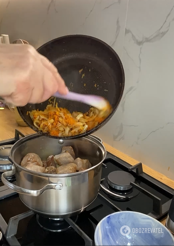 Delicious stewed potatoes with meat: a budget and hearty dish for lunch