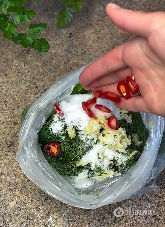 Quick pickles in a bag: ready to eat in 4 hours