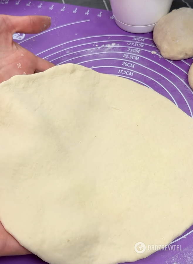 How to roll out the dough properly