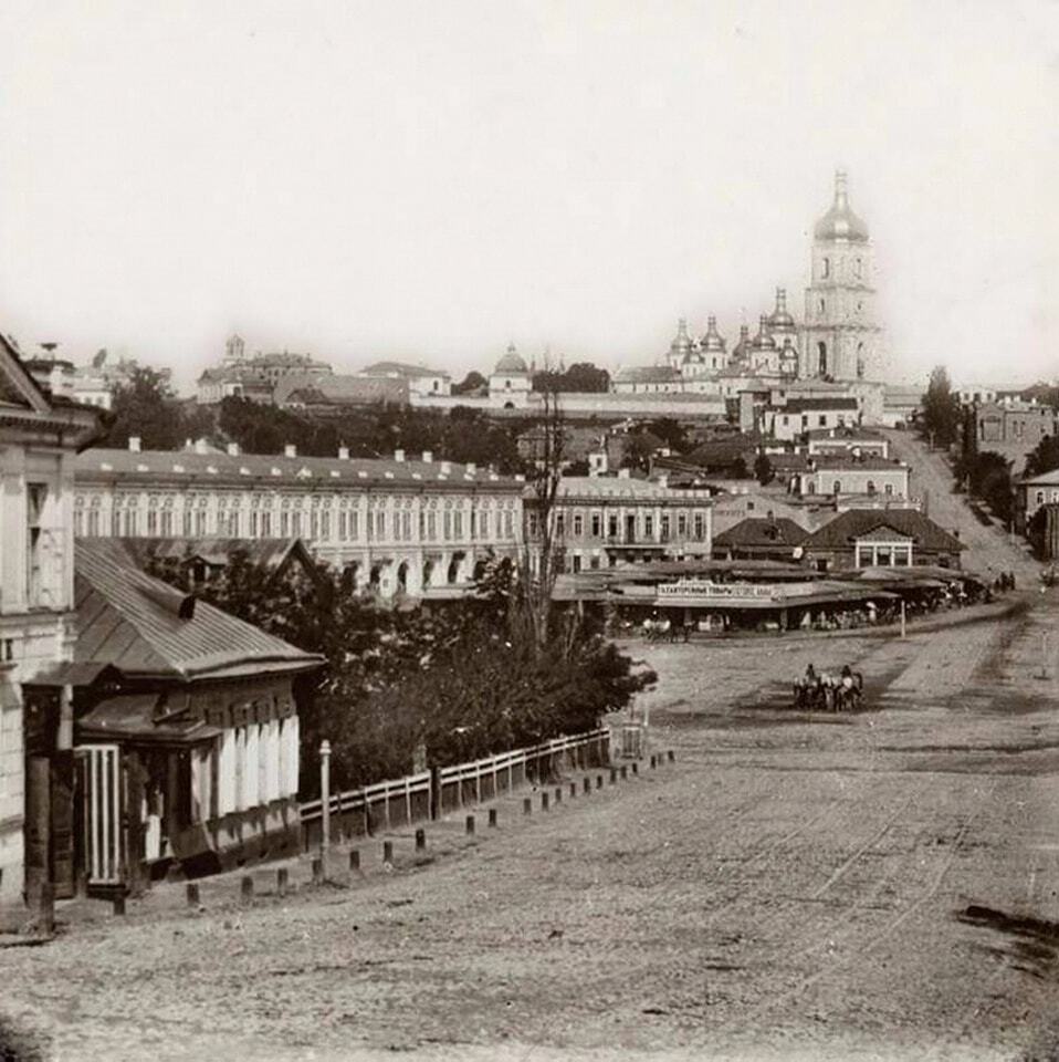 Khreshchatyk Square instead of Maidan Nezalezhnosti: what the center of Kyiv looked like in 1855-1875. A unique photo