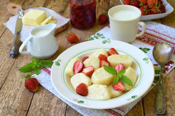 Lazy dumplings with strawberries