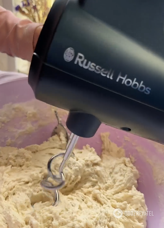 Universal yeast dough for baked pies with milk: any filling is suitable