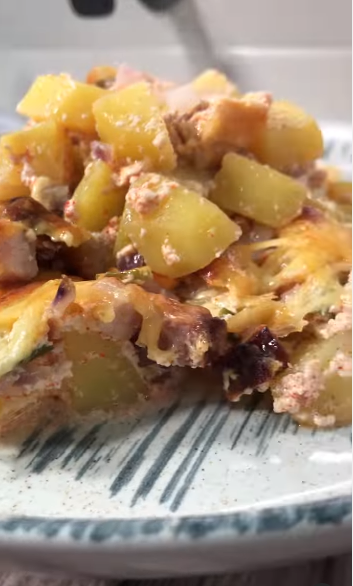 How to cook a hearty German potato casserole: a dish for dinner