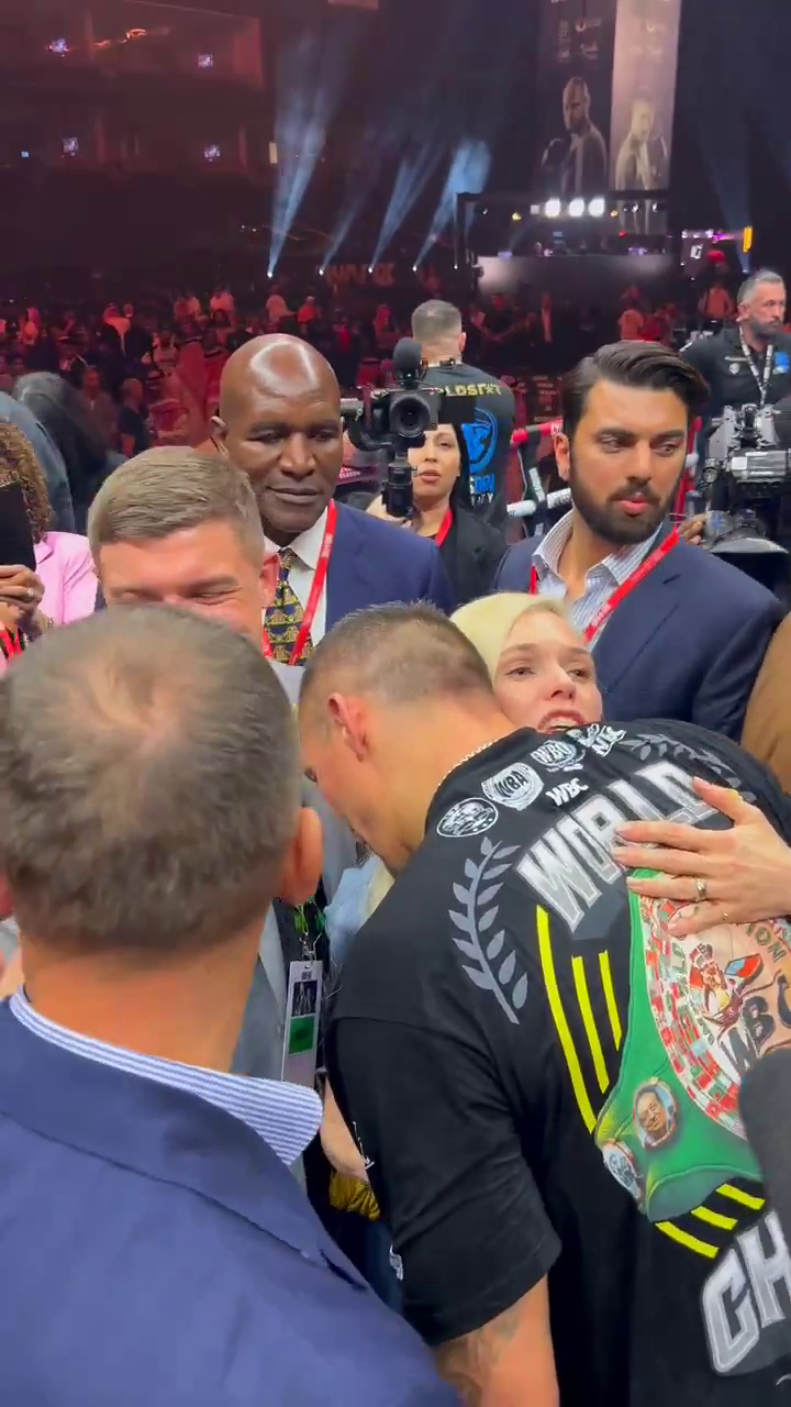 Klitschko and Shevchenko were caught on camera after Usyk's victory over Fury. Video