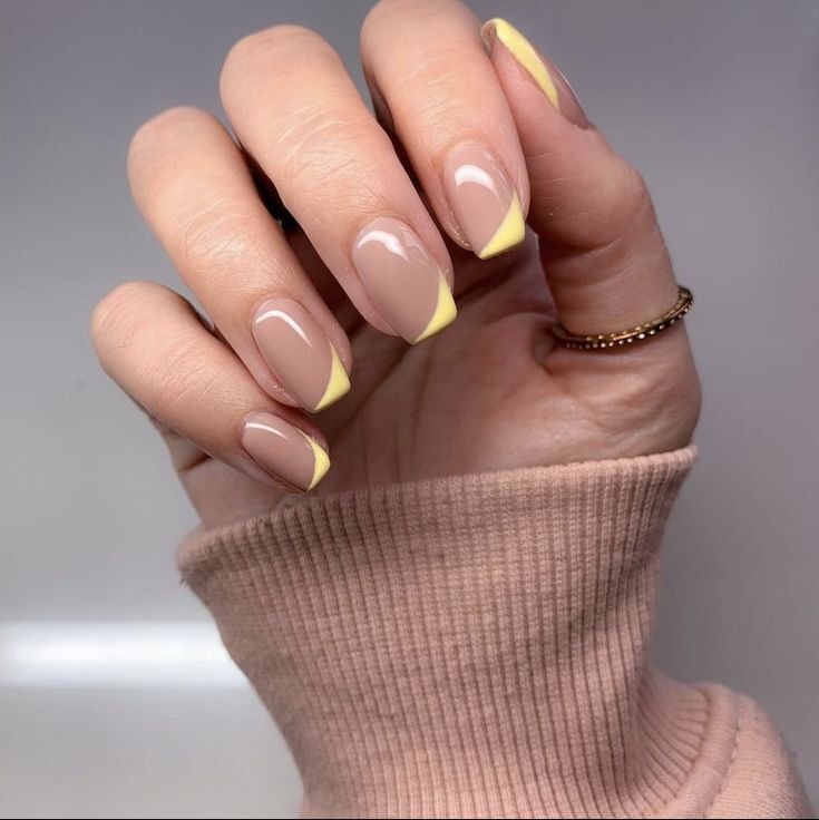 It is the most popular trend of the season. Why it is worth doing an oil manicure and in what color it will look the most luxurious