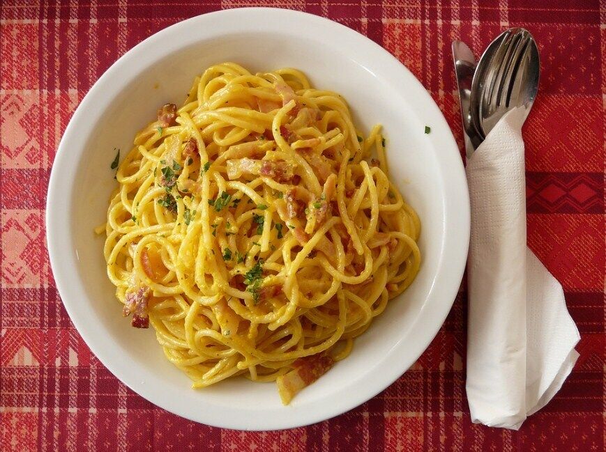 How to cook carbonara pasta for dinner