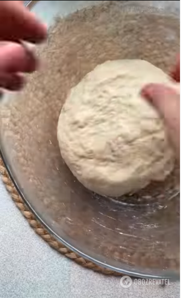 Puffy homemade buns for burgers: what dough will be the best