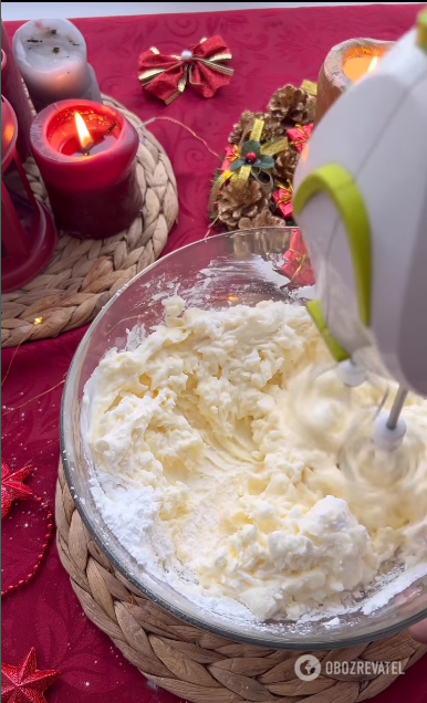 Perfect two-cheese cream cheese: you need only 4 ingredients