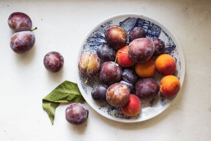 Plums for making dessert