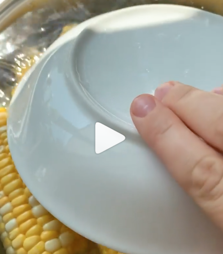 How to cook juicy corn at home