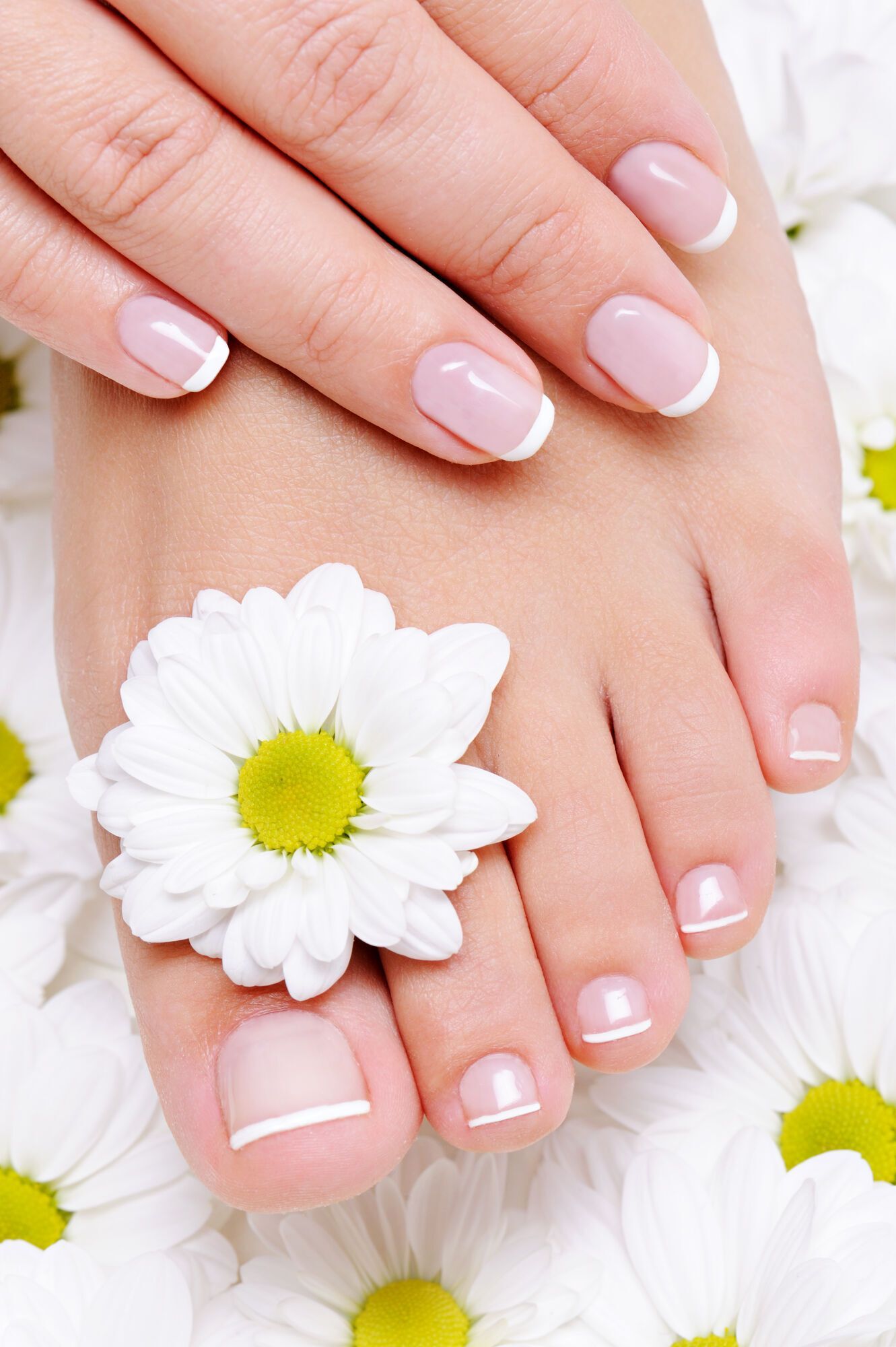 Pedicure trends 2024. Top 8 most fashionable colors for well cared feet