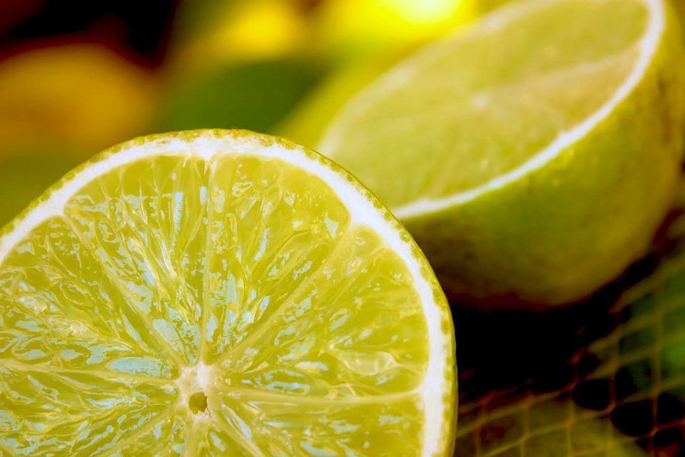 Lime for making dessert