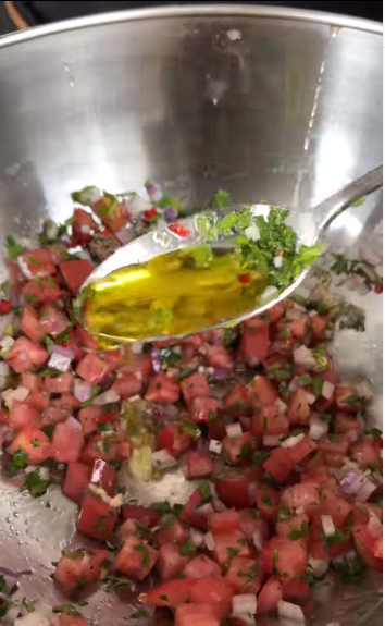 Tuna carpaccio: how to make a restaurant dish at home