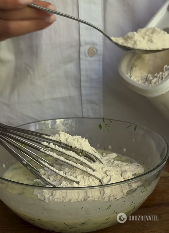 Basic cottage cheese cakes instead of pancakes: you can wrap any filling
