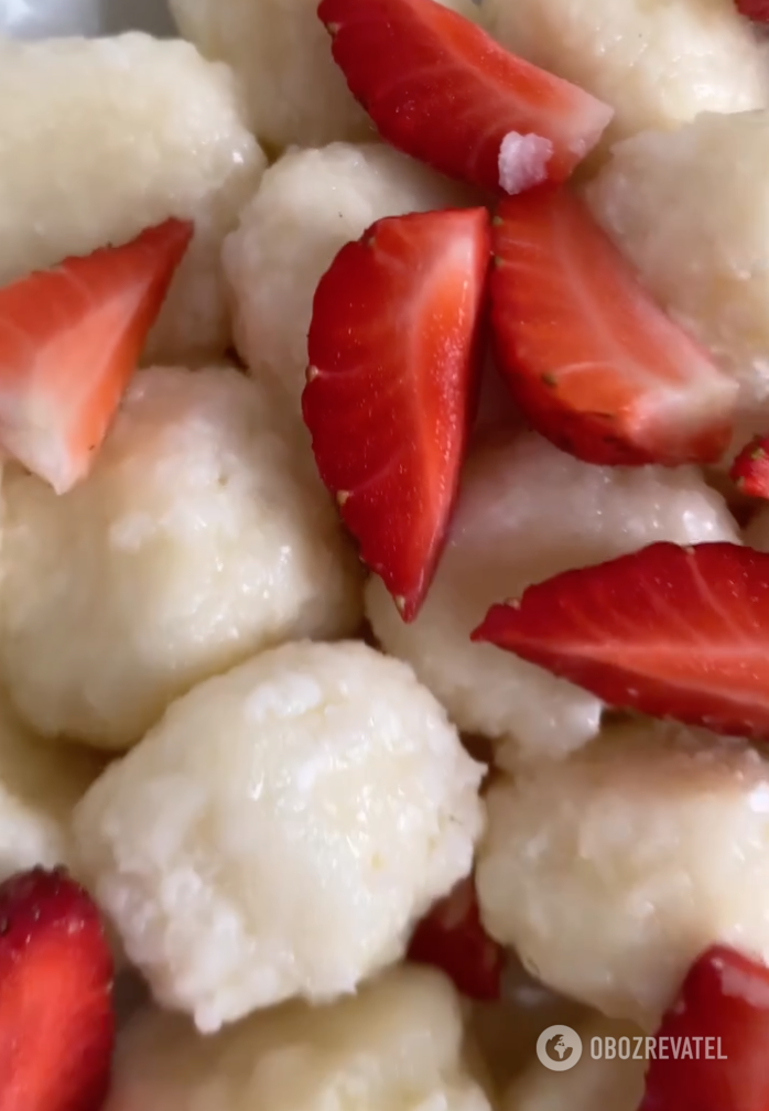 Ready-made dumplings with berries
